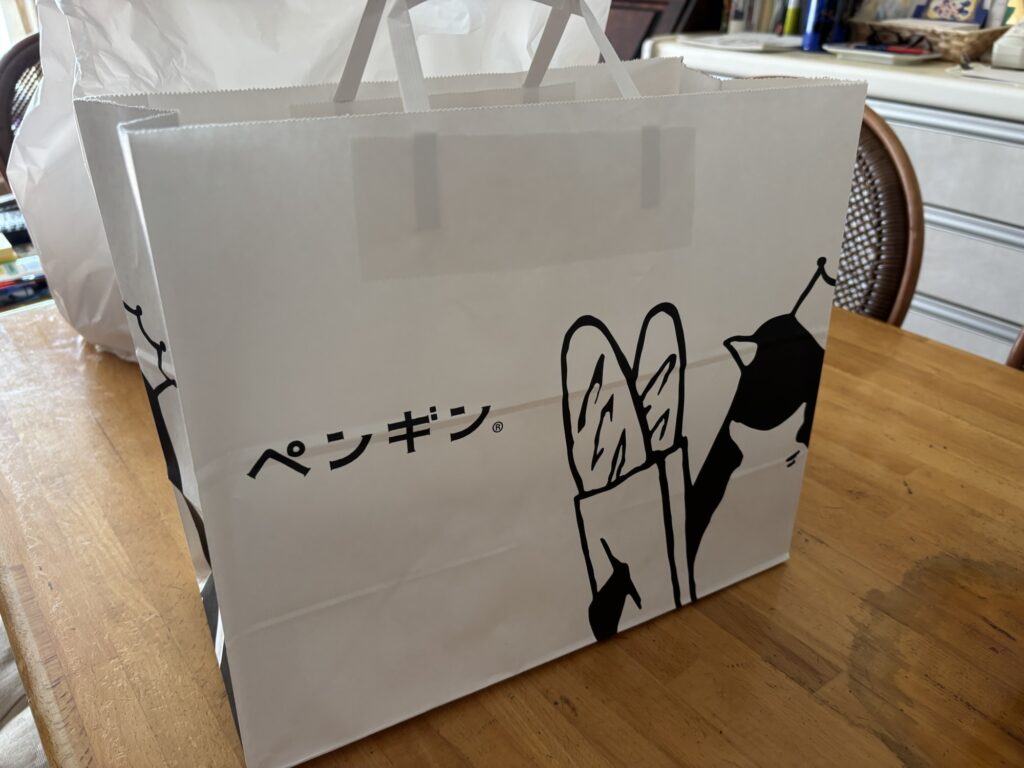 ペンギンベーカリーの紙袋